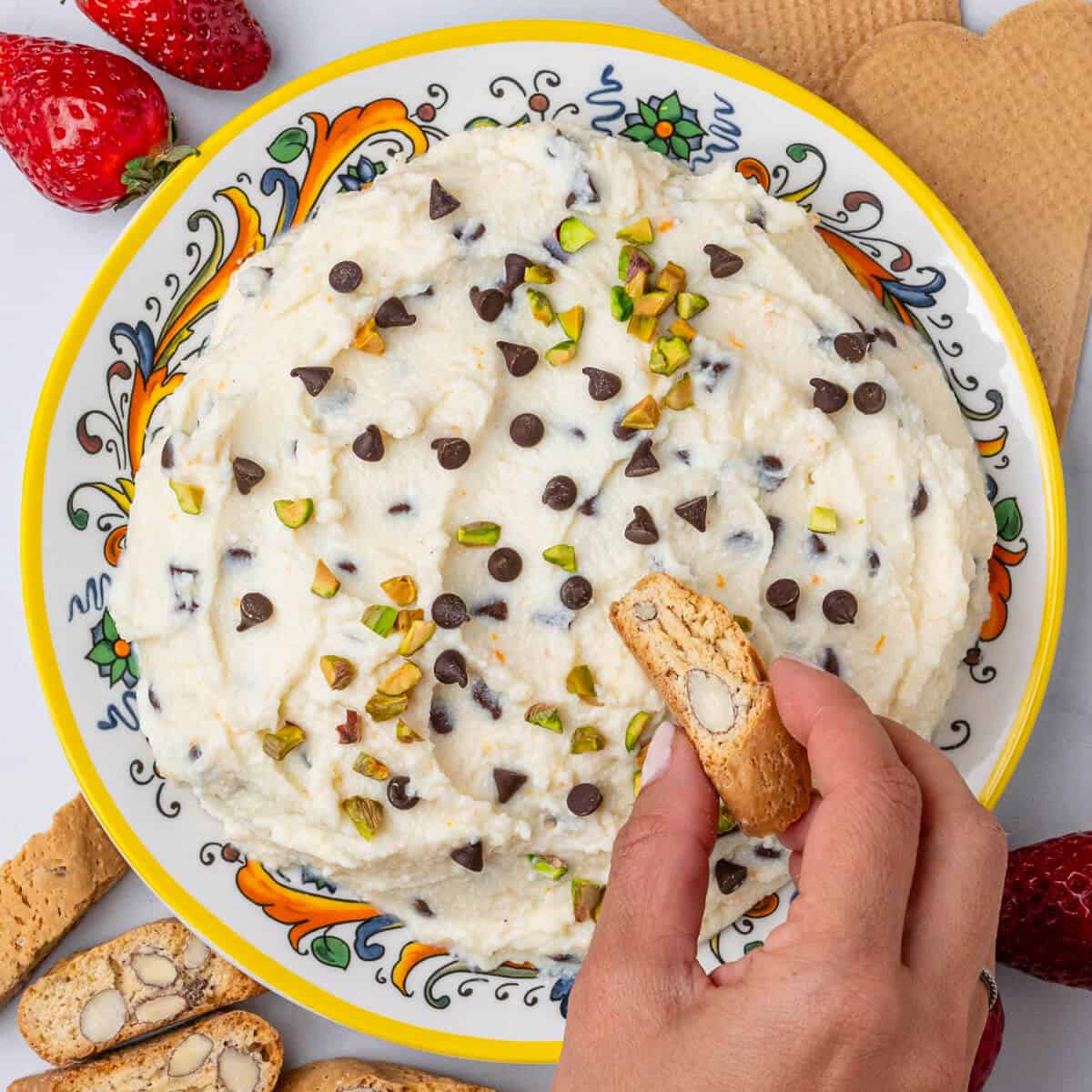 Best Authentic Cannoli Dip: Ricotta, Mascarpone & Citrus Flavors