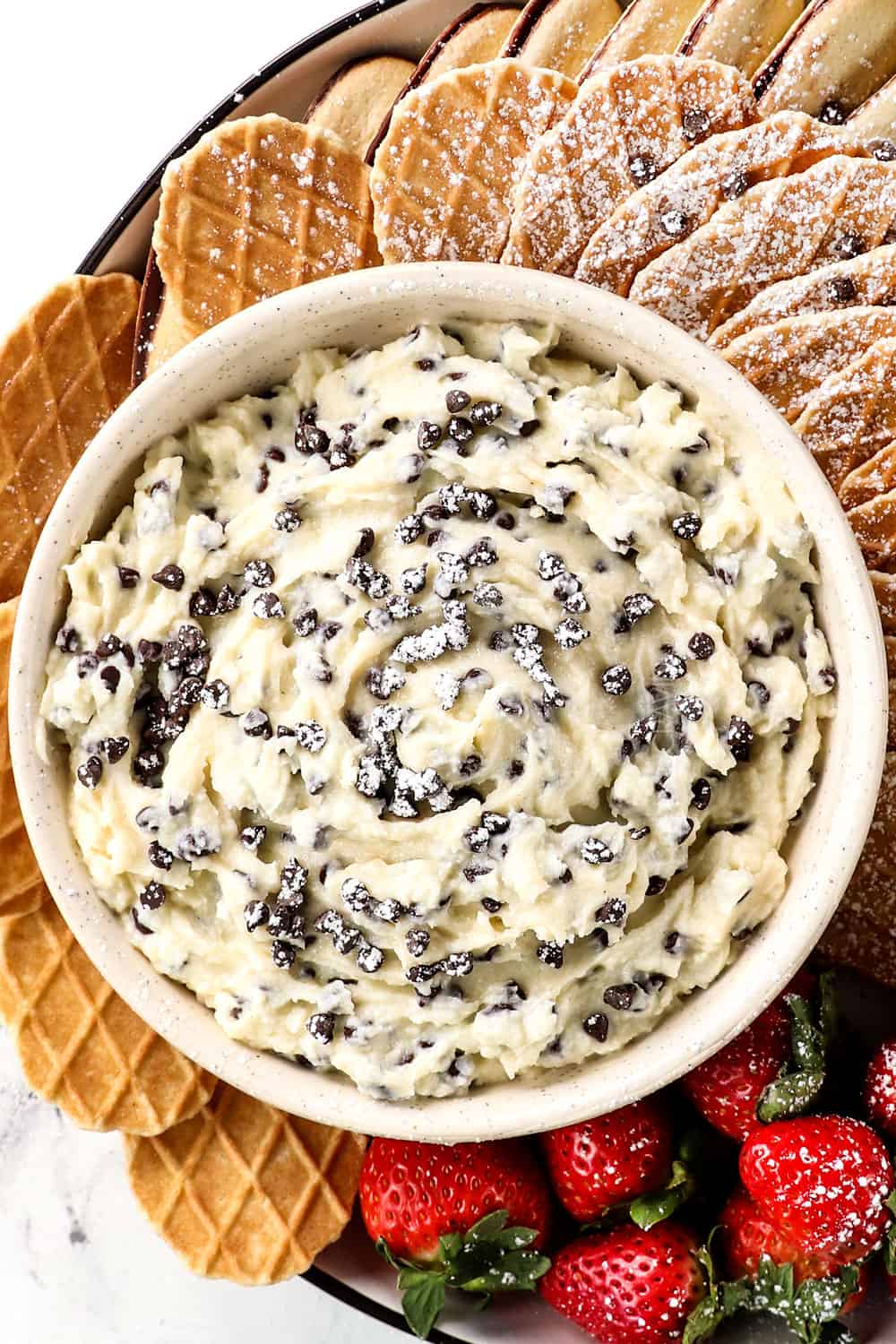 Quick & Creamy Cannoli Dip: The Easiest No-Bake Party Dessert